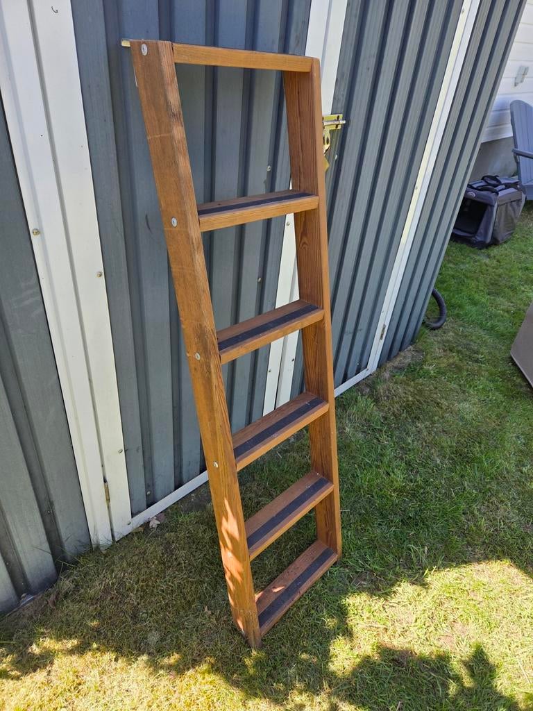 Trapje voor stapelbed o.a. caravan, Ophalen, Minder dan 2 meter
