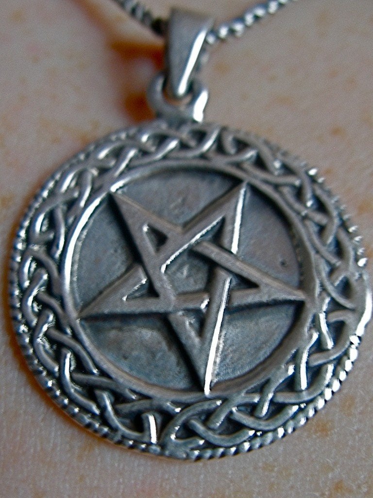 Zilveren 925 zilver kettinghanger amulet pentagram keltisch, Verzenden, Nieuw, Kruis of Symbool, Zilver