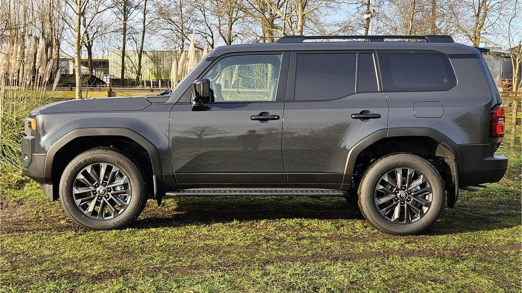 Toyota Land Cruiser 250 2.8 D-4D Professional Panorama Dak G, Auto's, Toyota, Automatische klimaatregeling, Gebruikt, 4 cilinders