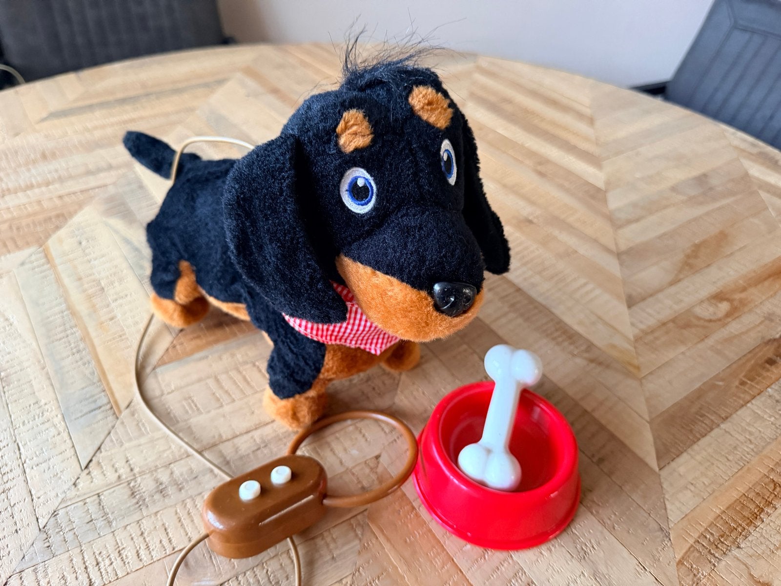 Interactieve Teckel Knuffel met Afstandsbediening, Overige merken, Zwart, Zo goed als nieuw, Middelgroot (20 tot 80 cm)