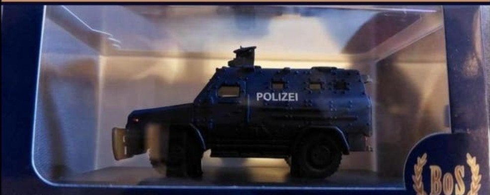 H0LK 0718 BIJZONDERE POLITIE VOERTUIGEN 1/87, Ophalen of Verzenden, Nieuw, Overige merken