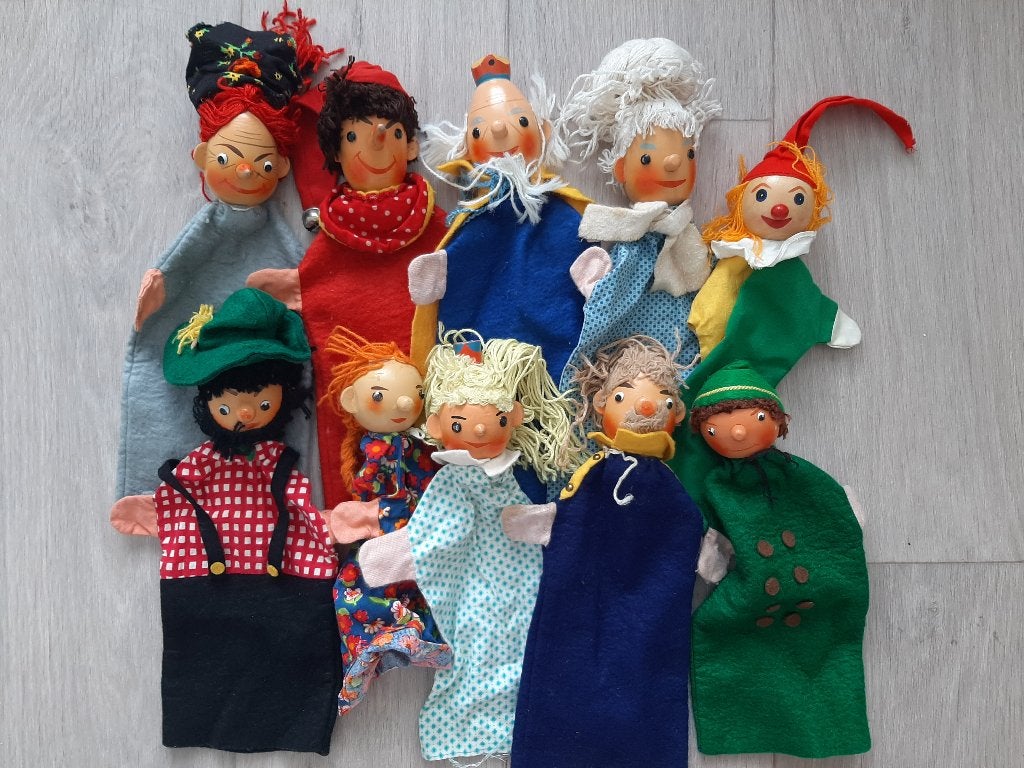 Partij 10 x poppenkastpoppen met een houten kop, Ophalen, Gebruikt, Jongen of Meisje