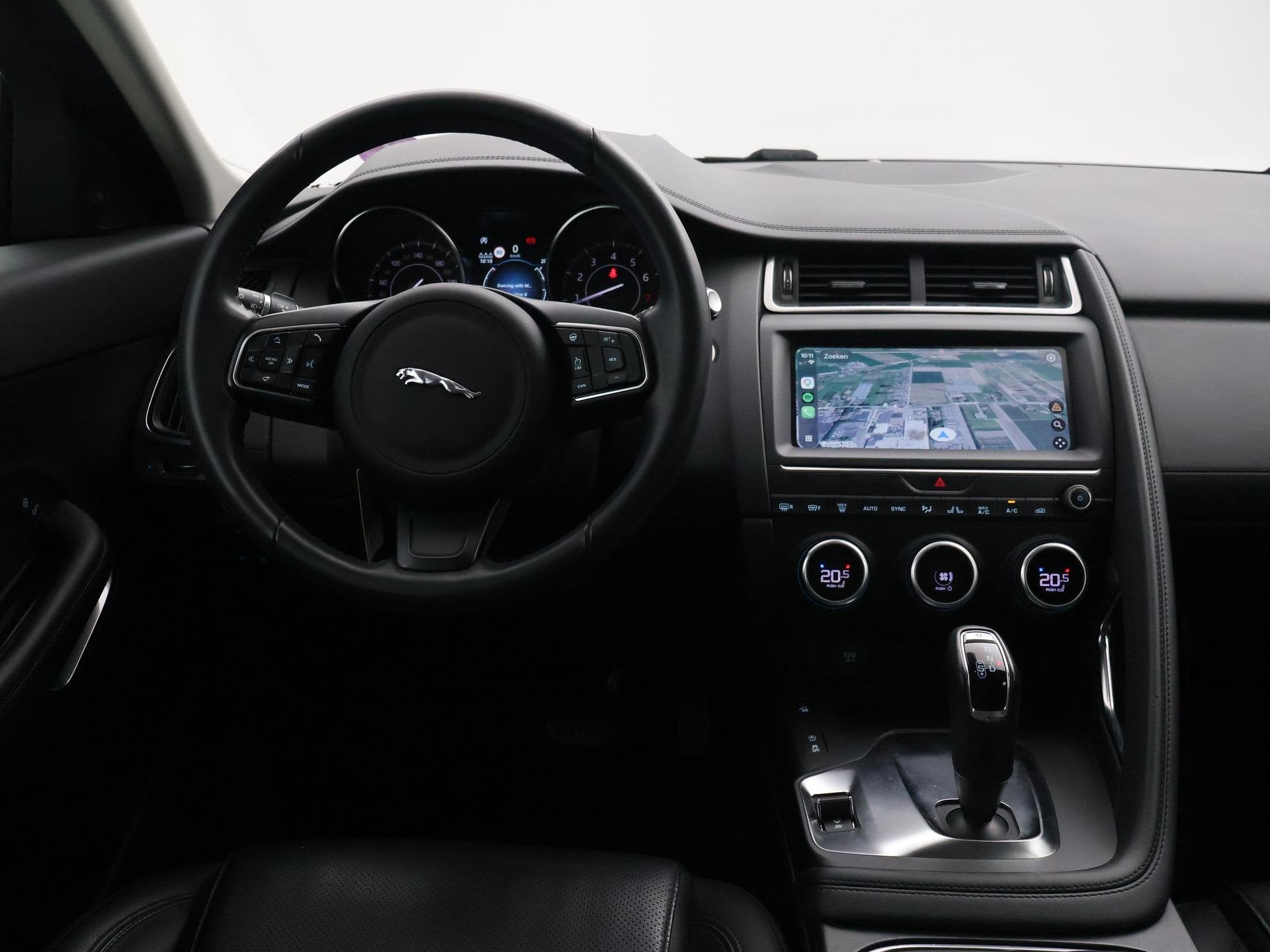 Jaguar E-PACE 2.0 P200 AWD S + CARPLAY | AFN. TREKHAAK | STA, Auto's, 4 cilinders, Zwart, Leder, Bedrijf
