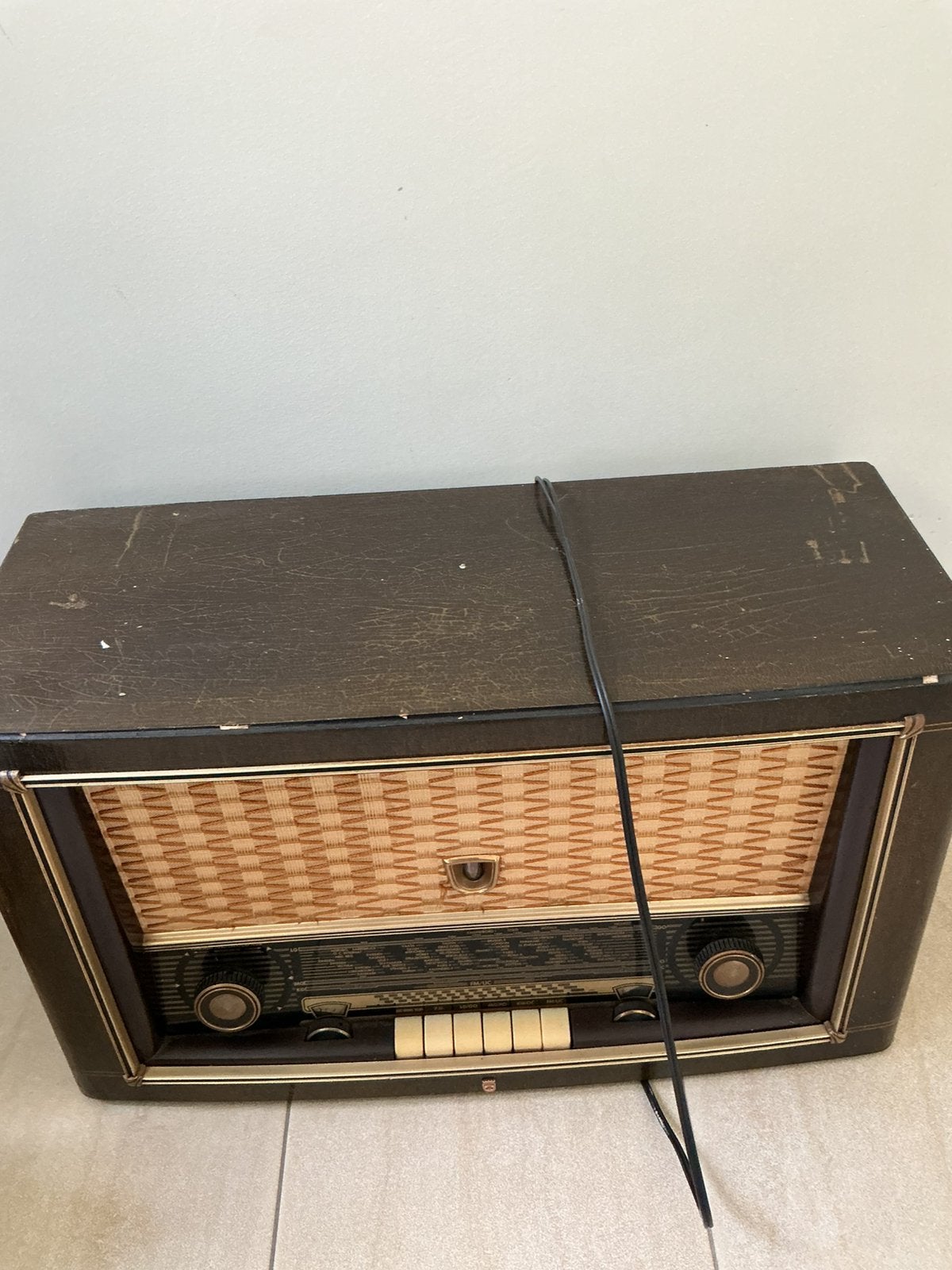 Vintage grundig radio, Ophalen