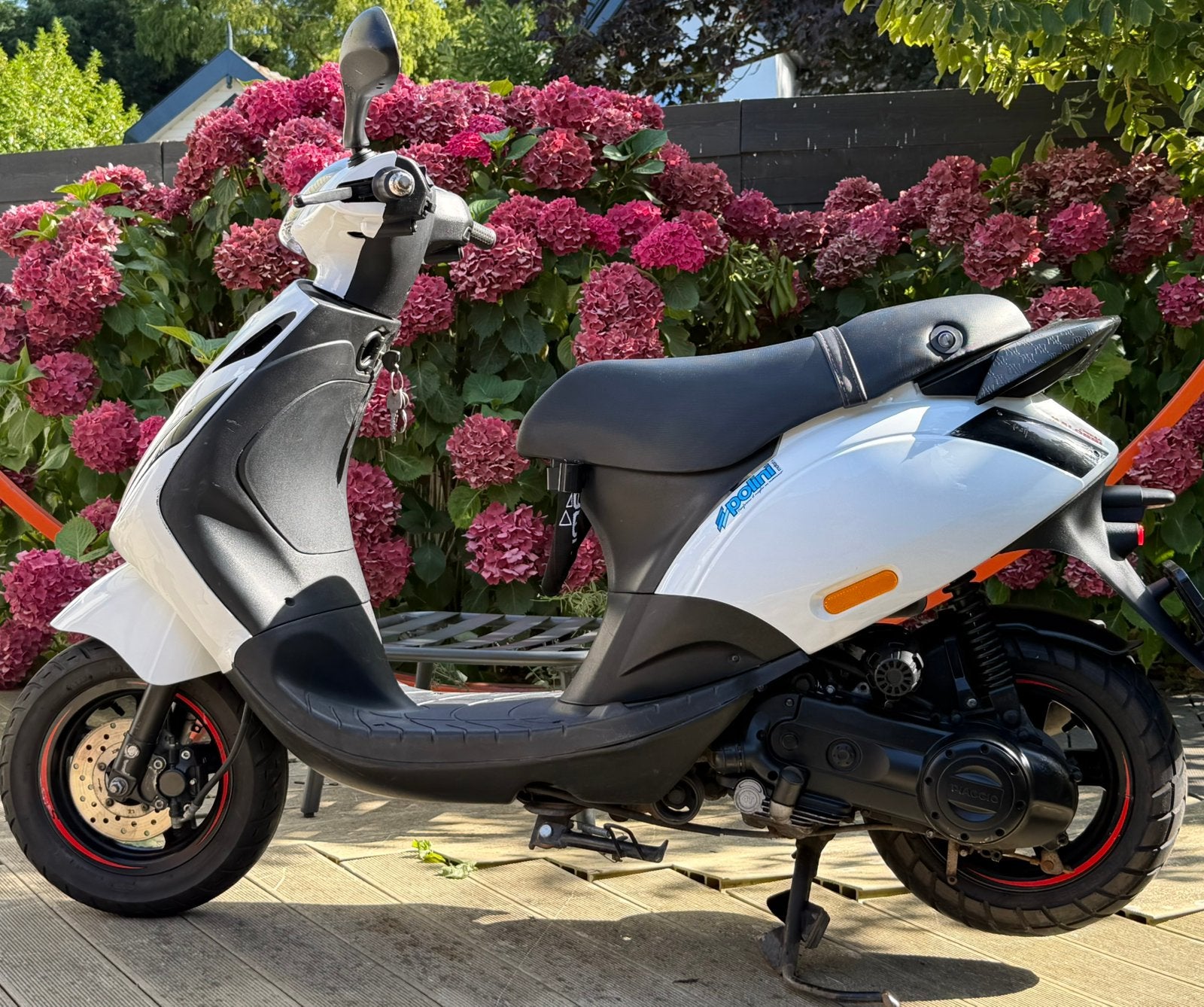 Piaggio Zip 2022 | 45 km/u | 6.132 km | 1e eig. | Origineel, Fietsen en Brommers, Scooters | Piaggio, Ophalen, Maximaal 45 km/u