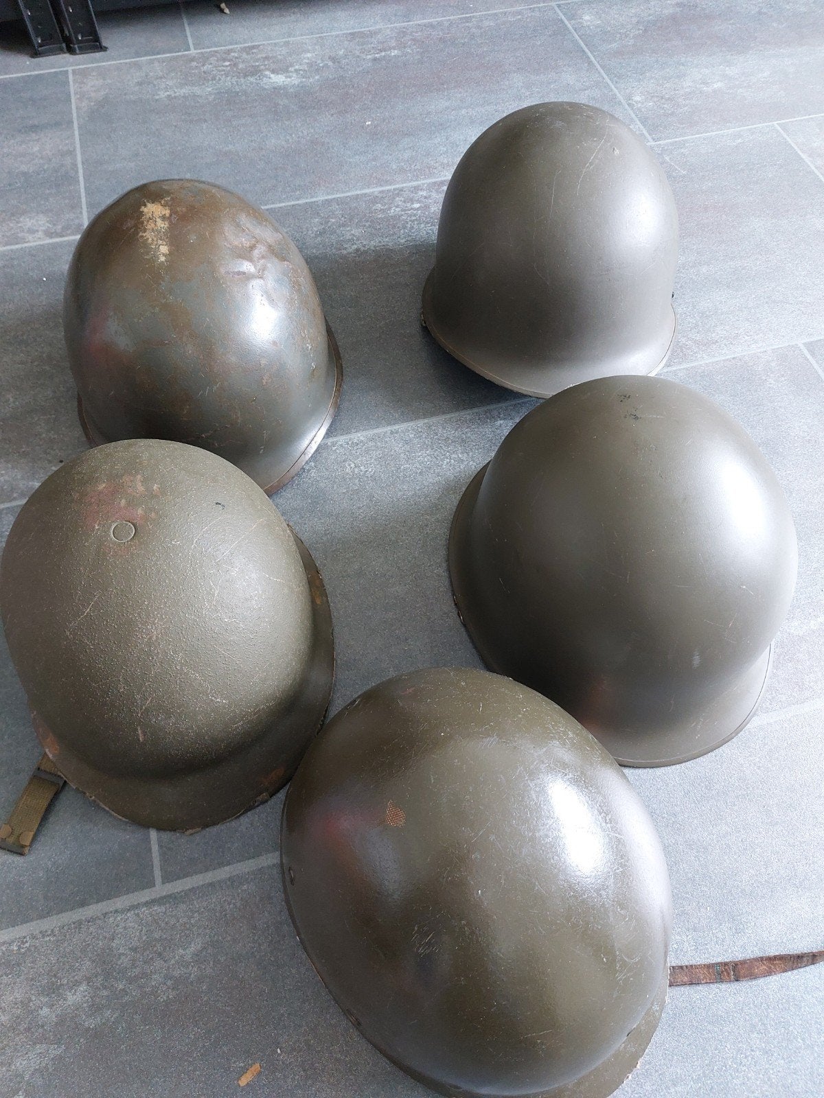 Diverse militaire helmen - Collectie, Verzamelen, Ophalen of Verzenden, Landmacht, Nederland, Helm of Baret