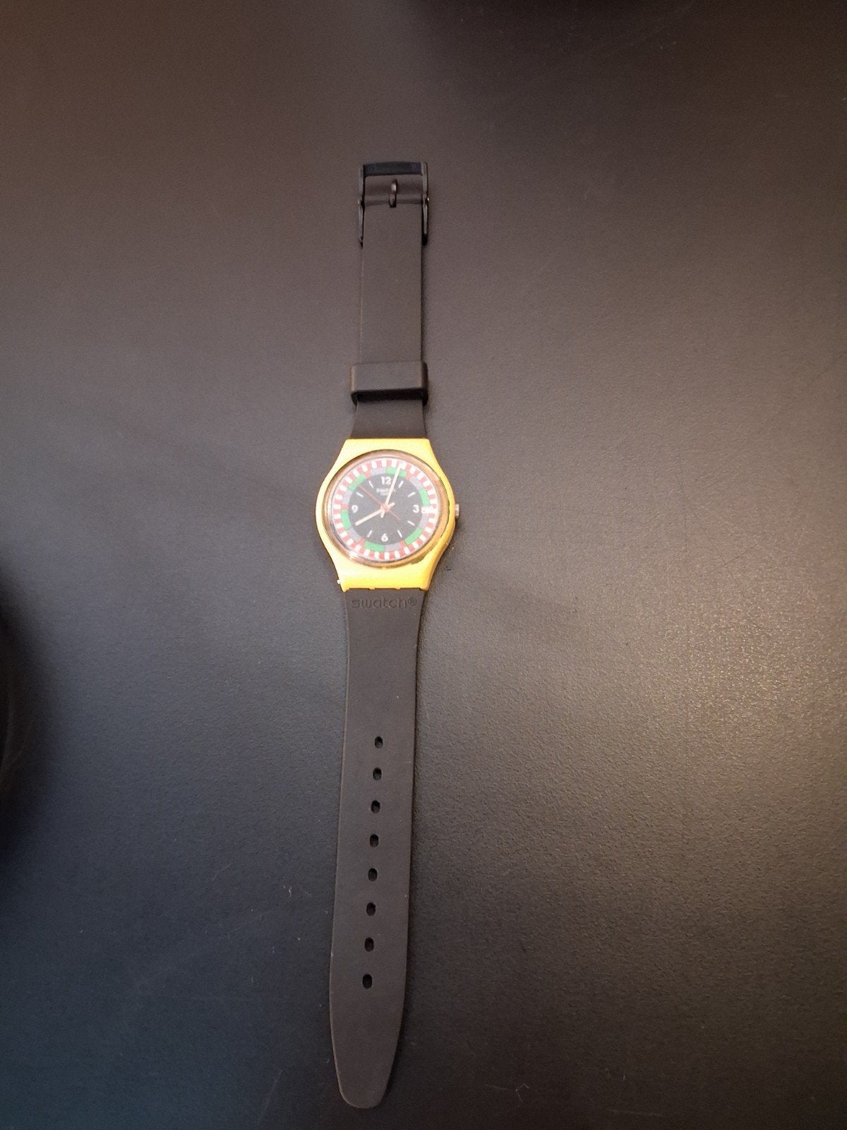 Vintage Swatch Polshorloge - Geelkleurig met Zwart Bandje, Ophalen of Verzenden, Gebruikt