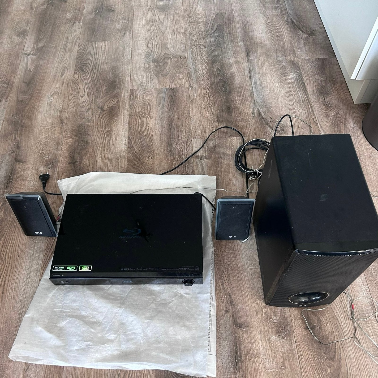LG Blu-ray home cinema HB600 in zeer goede staat, Ophalen, Zo goed als nieuw, Overige merken, Blu-ray-speler