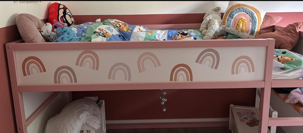 kura omkeerbaar bed roze met stickers, Ophalen, 85 tot 100 cm, Gebruikt, Hoogslaper of Stapelbed