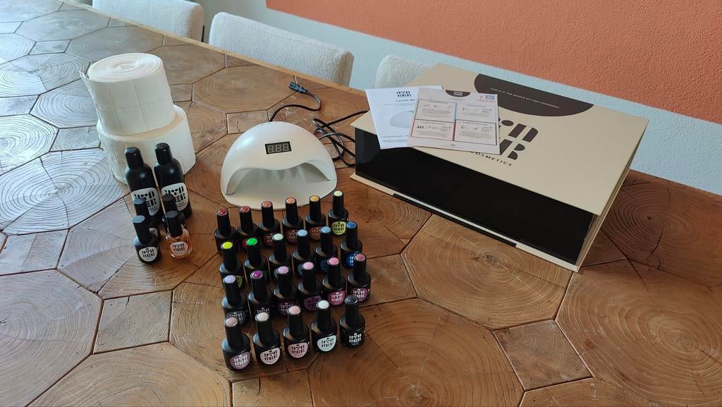 Gellak set (Yinger) met UV lamp en 23 kleuren, Ophalen of Verzenden, Overige kleuren, Handen en Nagels