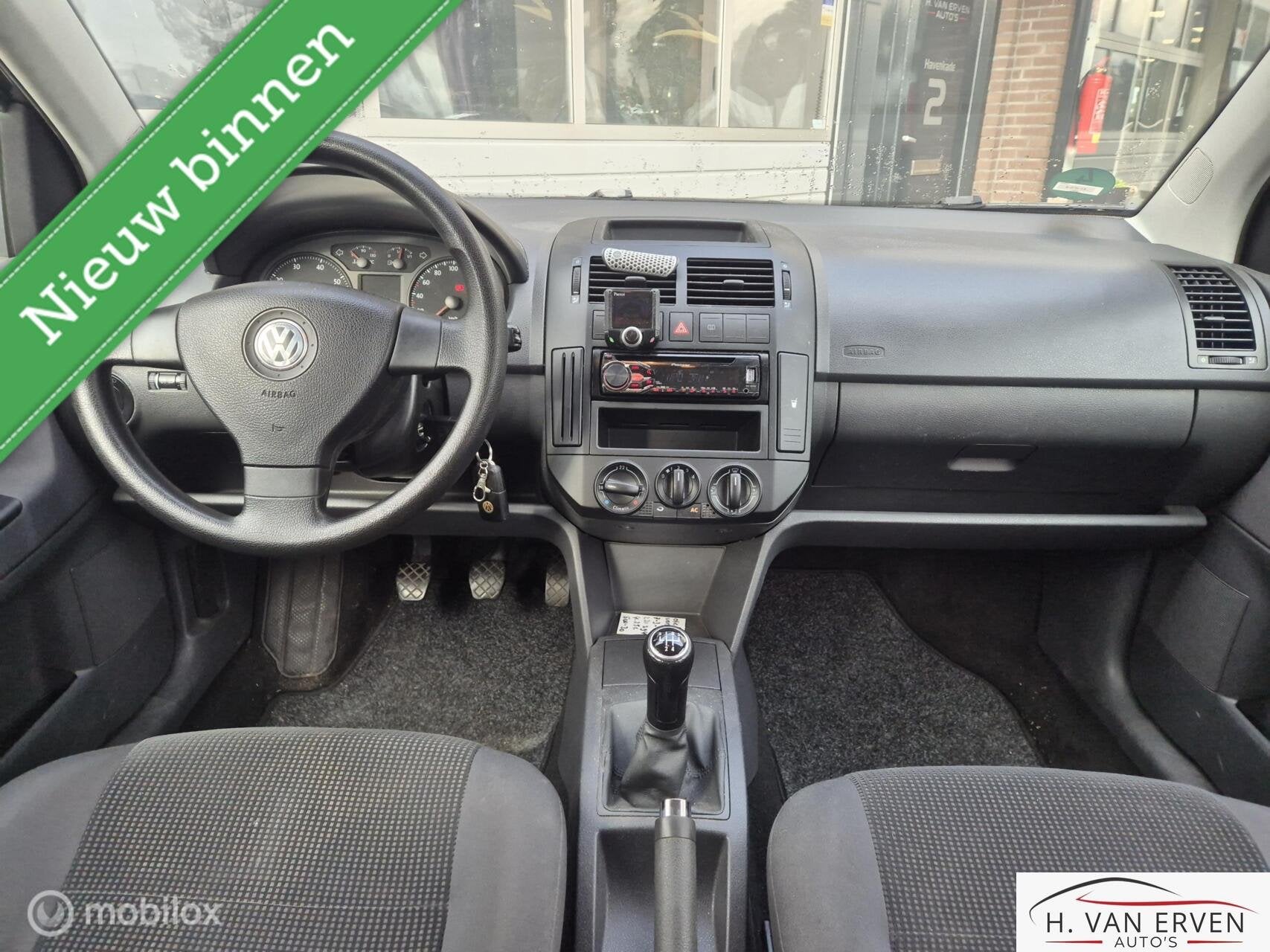 Volkswagen Polo 1.4 AIRCO CRUISE TREKHAAK, Auto's, Voorwielaandrijving, 40 €/maand, 4 cilinders, Zwart