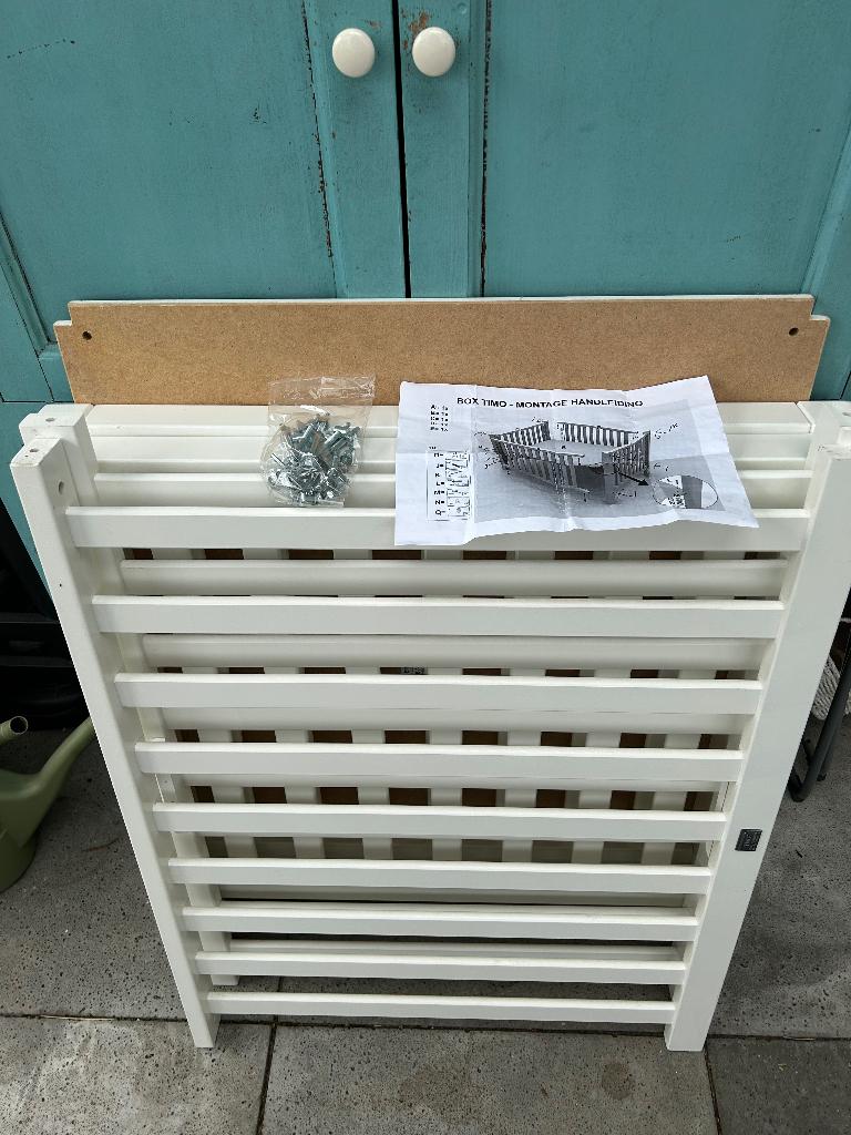 Mooie witte kinderbox, Ophalen, Zo goed als nieuw, Rechthoekig, In hoogte verstelbaar