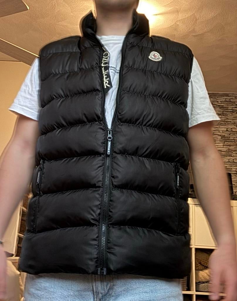 Moncler Bodywarmer Zwart - Stijlvol en Warm, Ophalen of Verzenden, Zo goed als nieuw, Maat 48/50 (M), Zwart