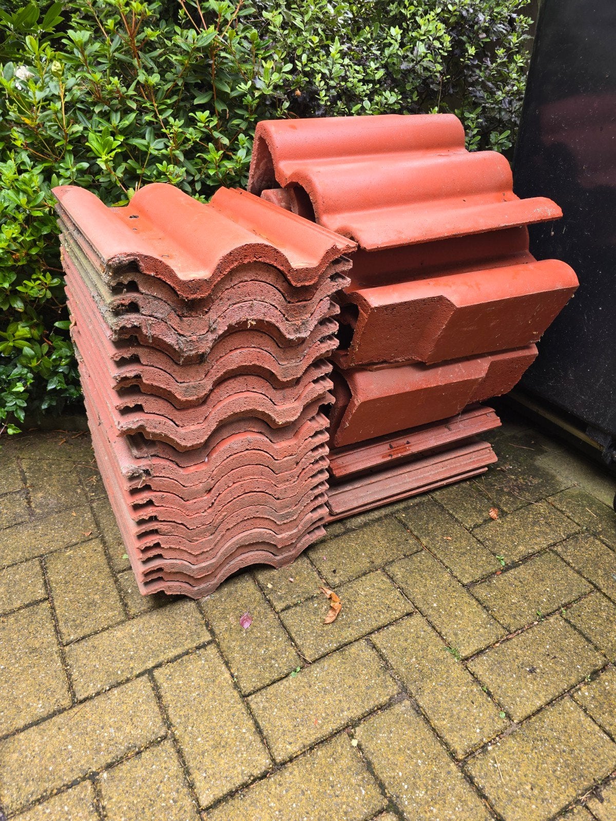 Gebruikte Lafarge Nero Modulair dakpannen (22 stuks), Ophalen, Gebruikt, Steen of Klei, 15 m² of meer