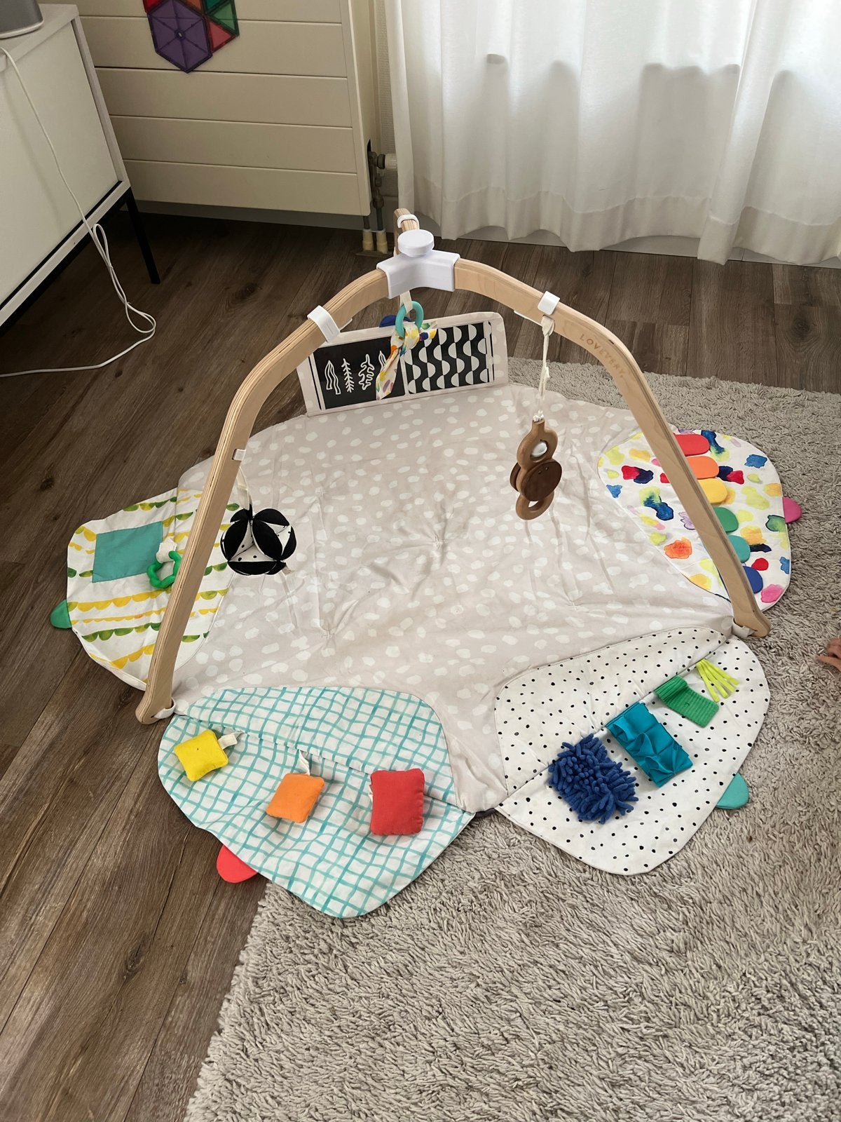 Lovevery Speelkleed met Babygym - Zo goed als nieuw, Ophalen, Zo goed als nieuw, Speelkleed