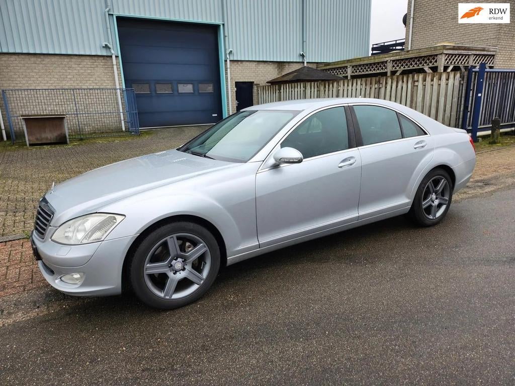 Mercedes-Benz S 350 AUT. *CLIMA*LEER*NAVI*CV*17 INCH, Auto's, Mercedes-Benz, Automaat, 1780 kg, Gebruikt, Zwart