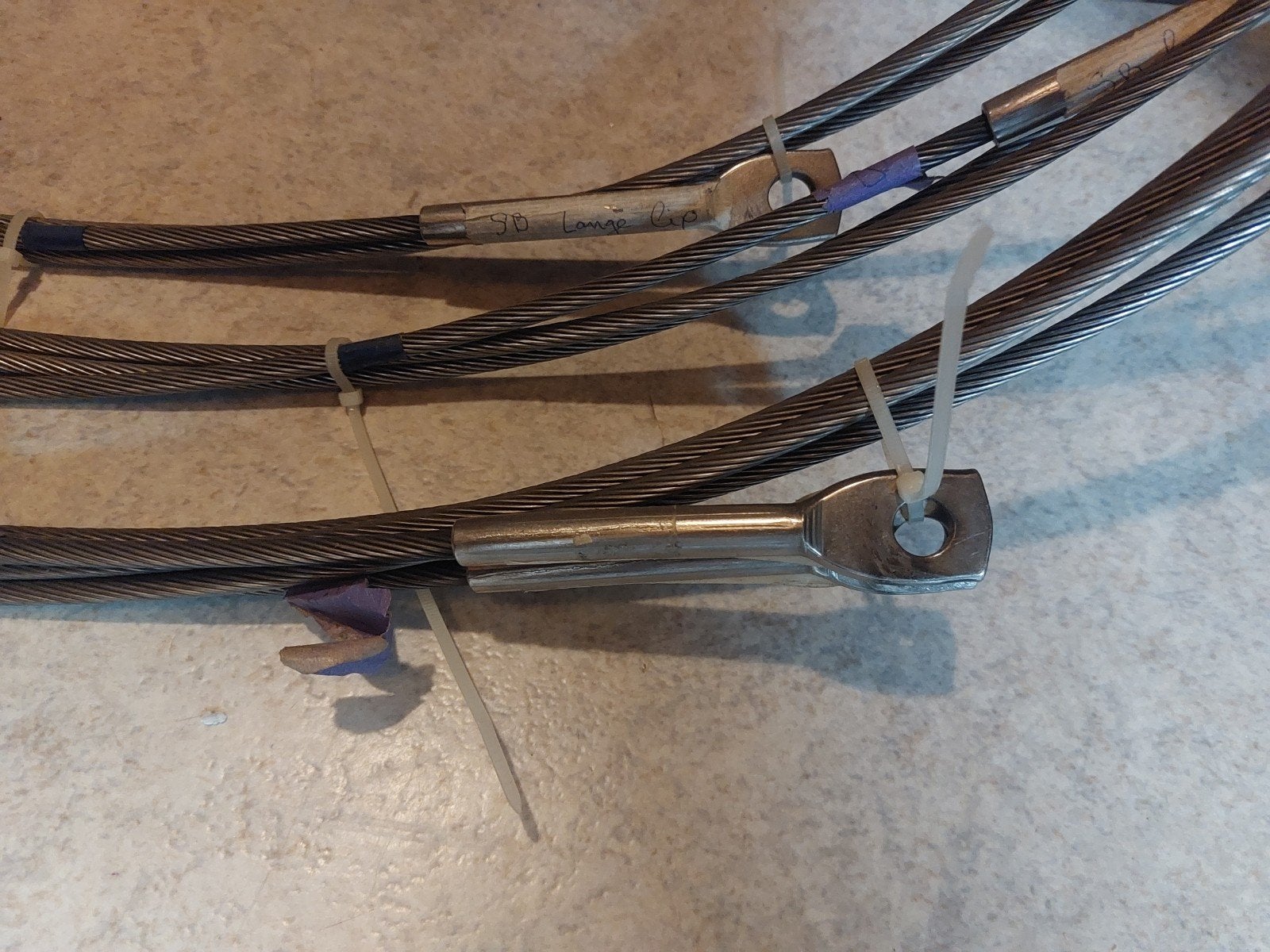 4 x korte verstaging 7mm dik   lengte per stuk ca. 5 meter, Ophalen, Gebruikt, Tuigage en Masten, Zeilboot