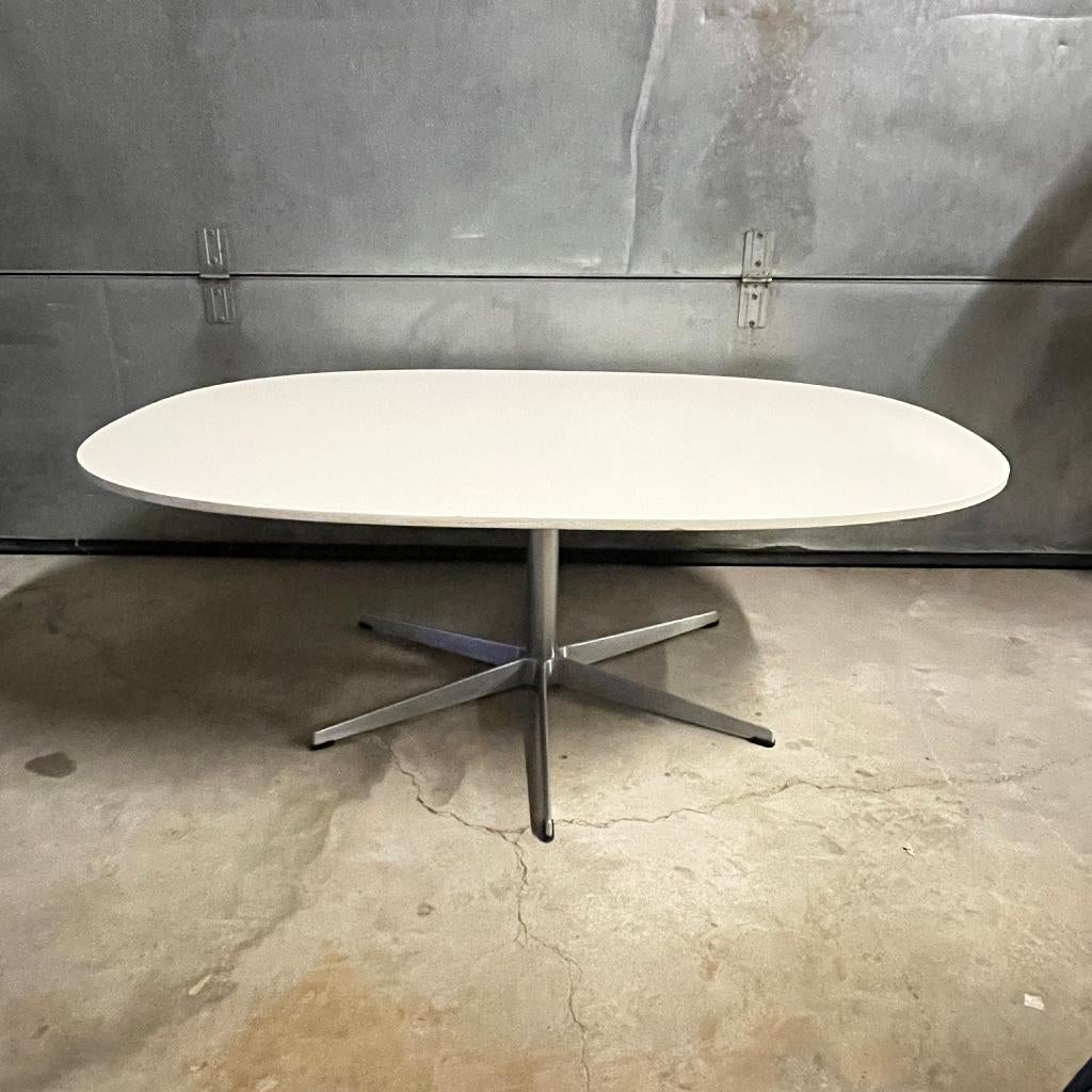 Fritz Hansen salontafel Piet Hein Arne Jacobsen Deens design, Scandinavisch design, Gebruikt, 100 tot 150 cm, Fritz Hansen