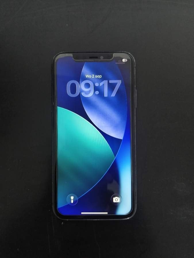 iPhone 11 - (plus hoesje en screenprotector), Telecommunicatie, Mobiele telefoons | Apple iPhone, Ophalen of Verzenden, 64 GB