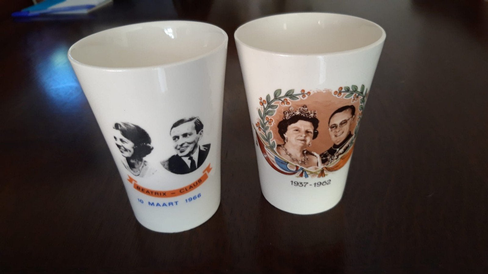 Vintage Oranjehuis bekers -Beatrix, Claus, Juliana, Bernhard, Vintage, Gebruikt, Ophalen of Verzenden, Wit