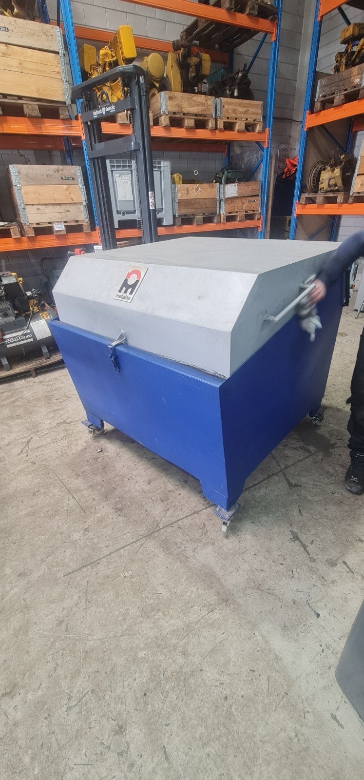 Metalas Service Unit 125T –

Gereviseerd en direct, Ophalen, Gebruikt