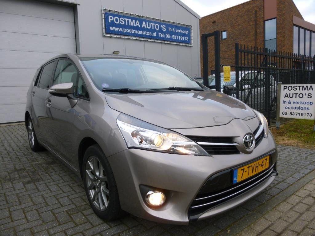 Toyota Verso 1.8 VVT-i Business, luxe uitvoering boekjes aan, Auto's, Voorwielaandrijving, Euro 5, Gebruikt, 4 cilinders