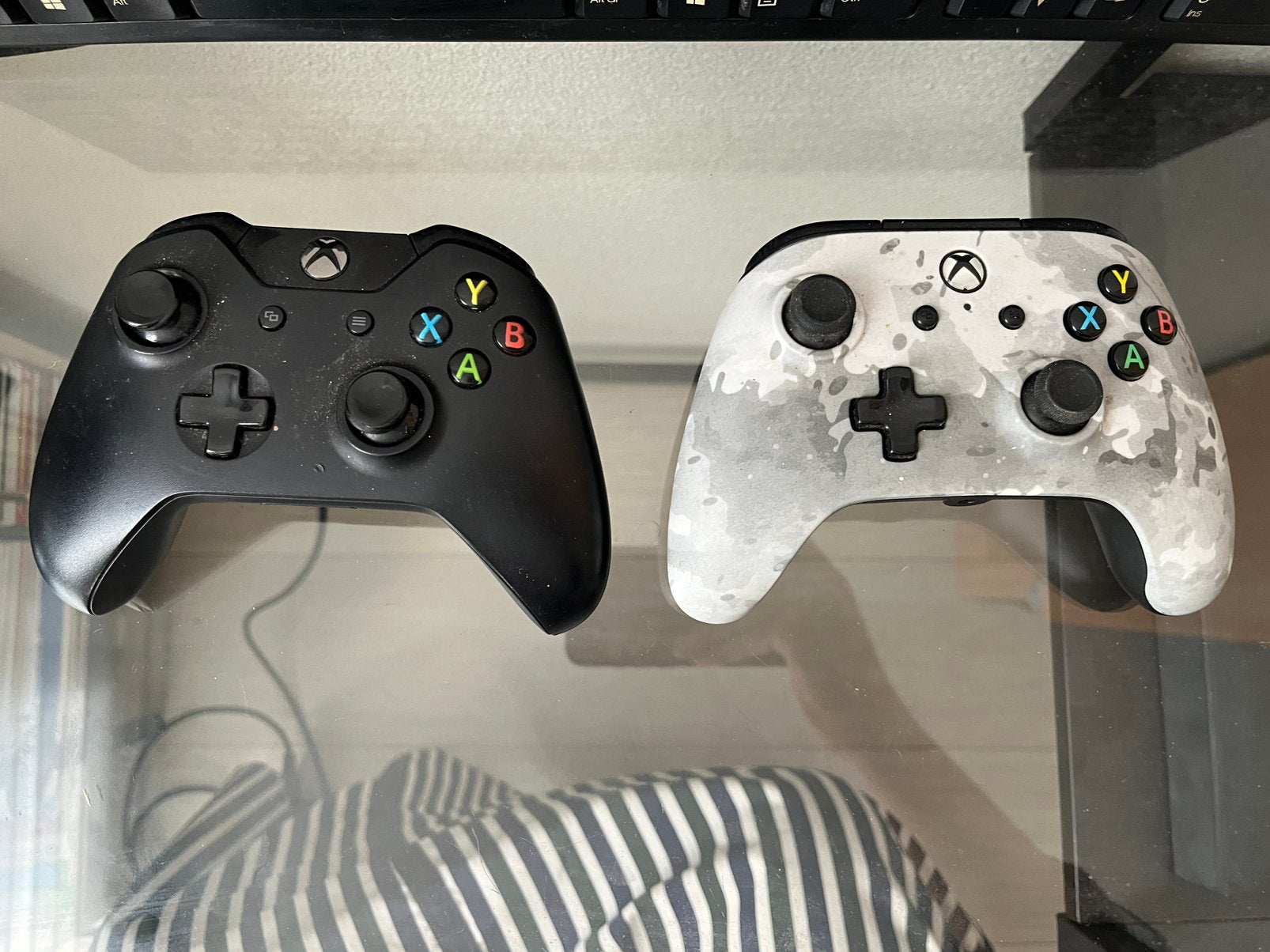 Xbox One controllers, Ophalen of Verzenden, Zo goed als nieuw, Xbox One, Controller