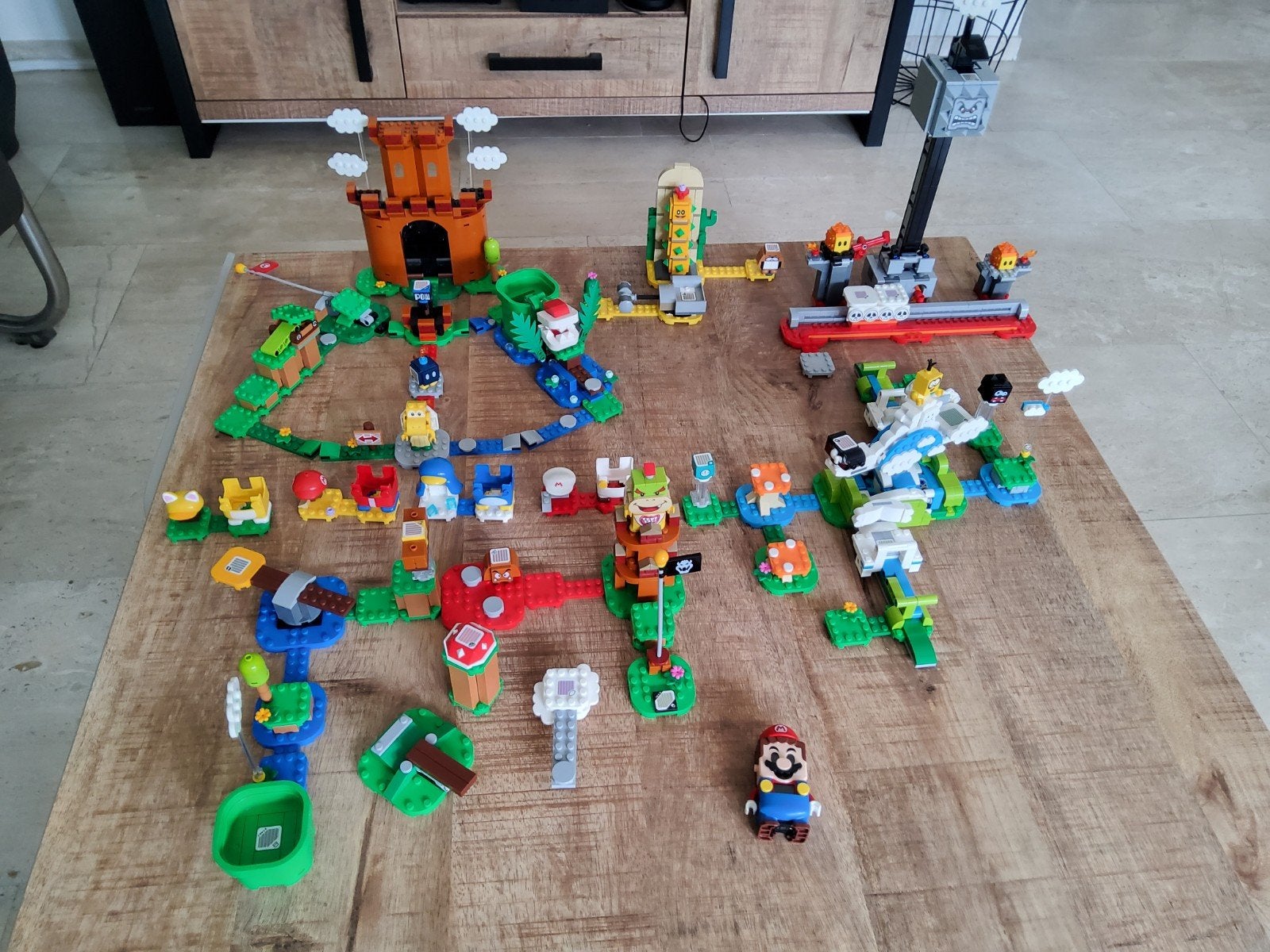 LEGO Mario Starterset met 4 uitbreidingen en 4 kleding sets, Ophalen, Overige thema's, Lego, Overige typen