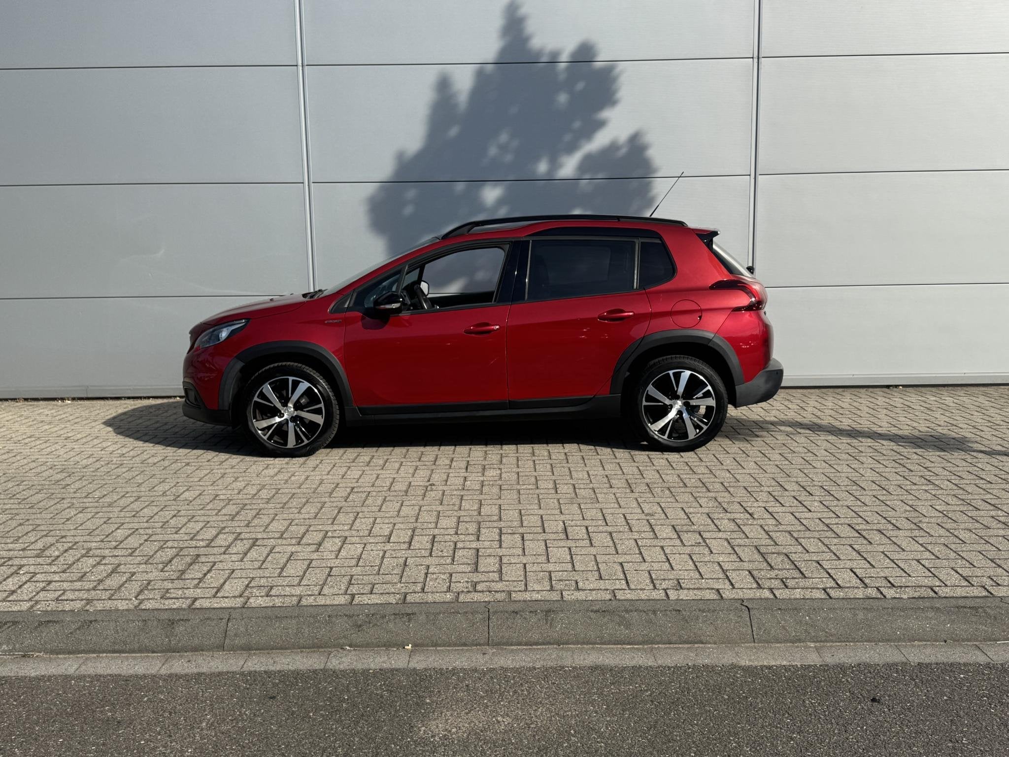 Peugeot 2008 1.2 PureTech GT-line | Panoramadak | Stoelverwa, Auto's, Voorwielaandrijving, 12 maanden, Stof, Euro 6