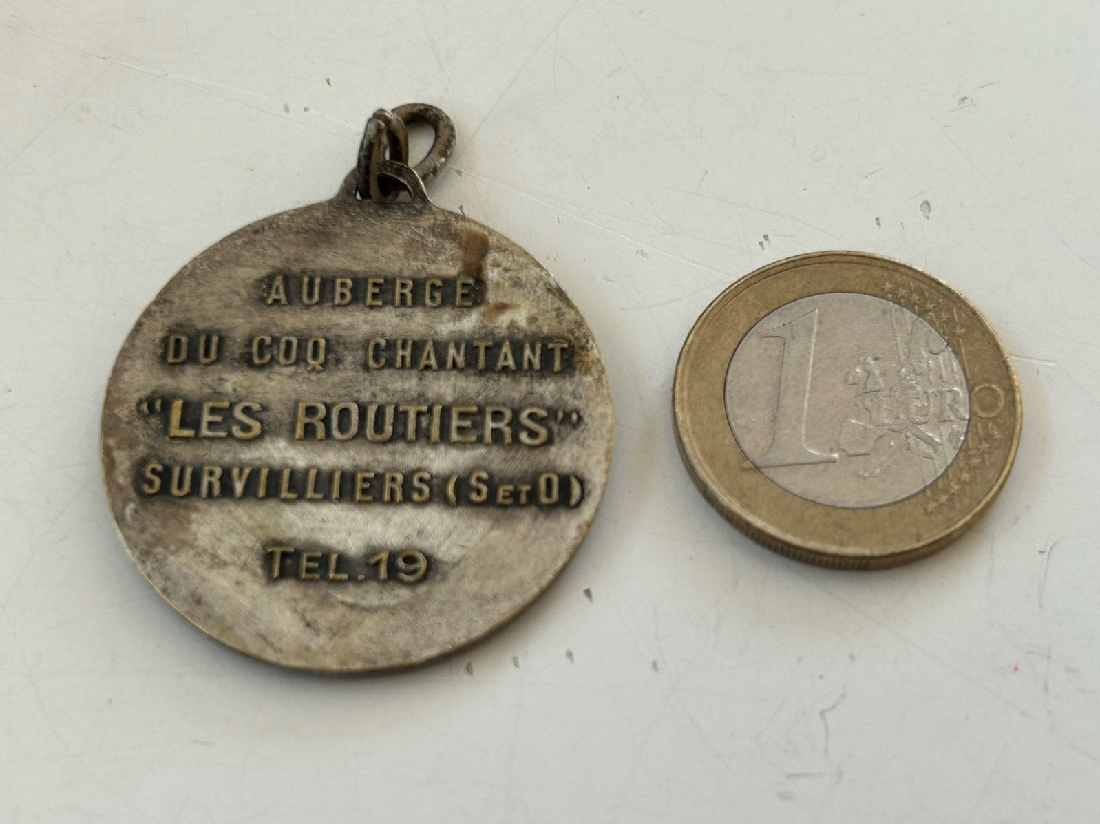 Vintage Franse "Relais Routiers"-medaille of reclametoken, Verzamelen, Ophalen of Verzenden, Gebruikt, Overige typen
