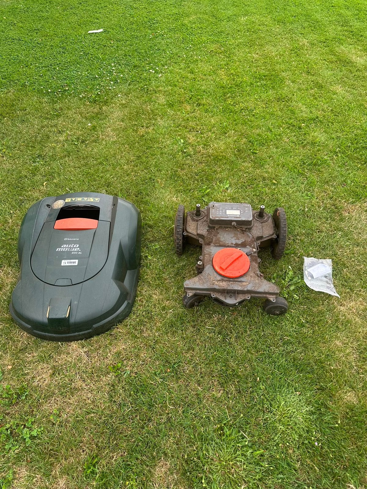 Husqvarna 220 ac robotmaaier, Ophalen, Zo goed als nieuw