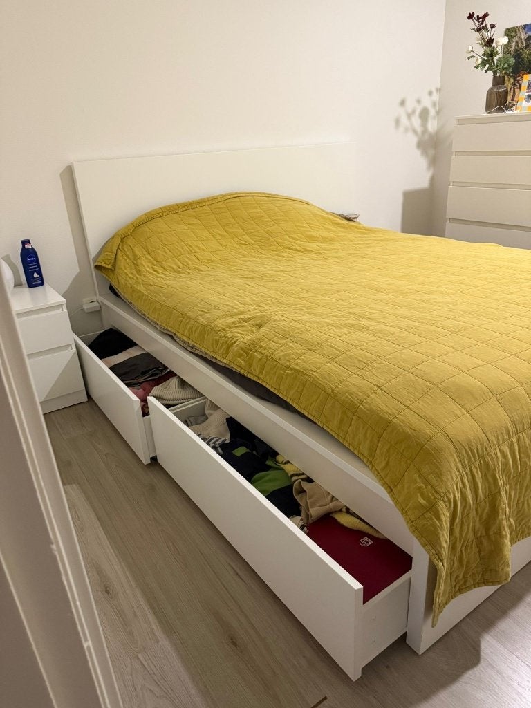 MALM Bed frame, 160x200 cm, Huis en Inrichting, Slaapkamer | Bedden, Ophalen, Tweepersoons, Zo goed als nieuw, 160 cm