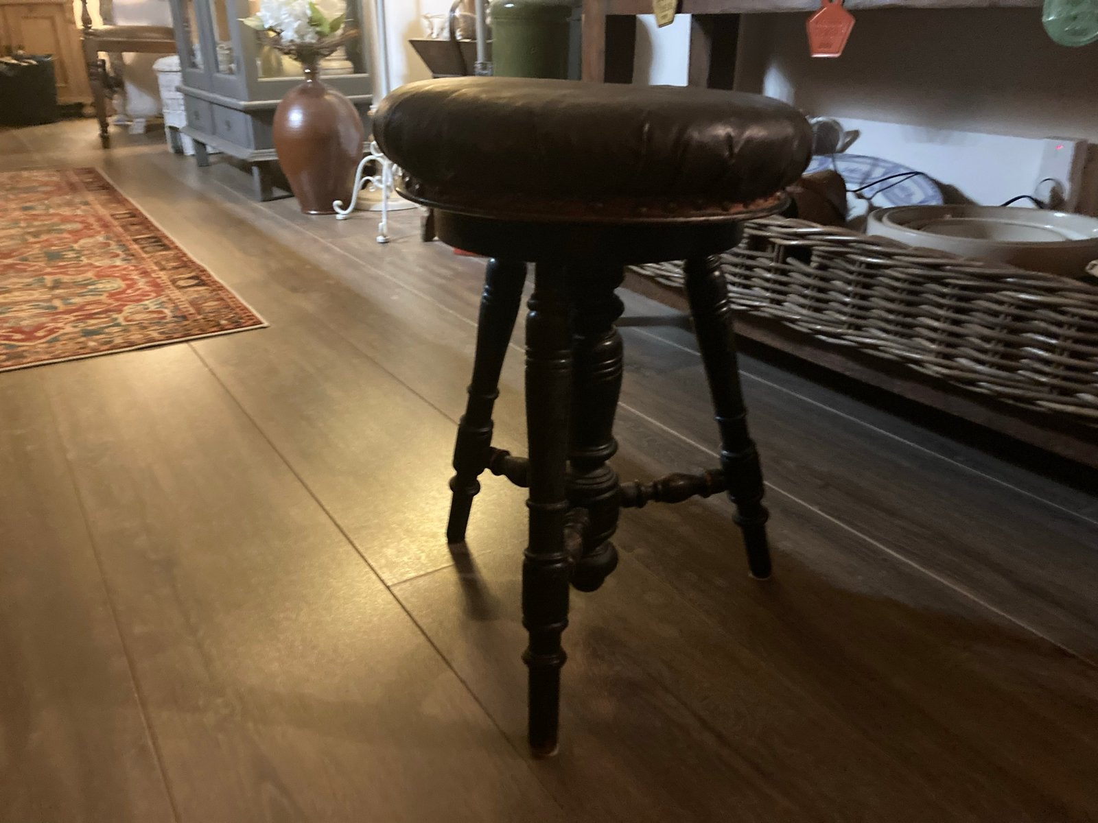 Antieke draaibare pianokruk met lederen zitting, Antiek en Kunst, Ophalen