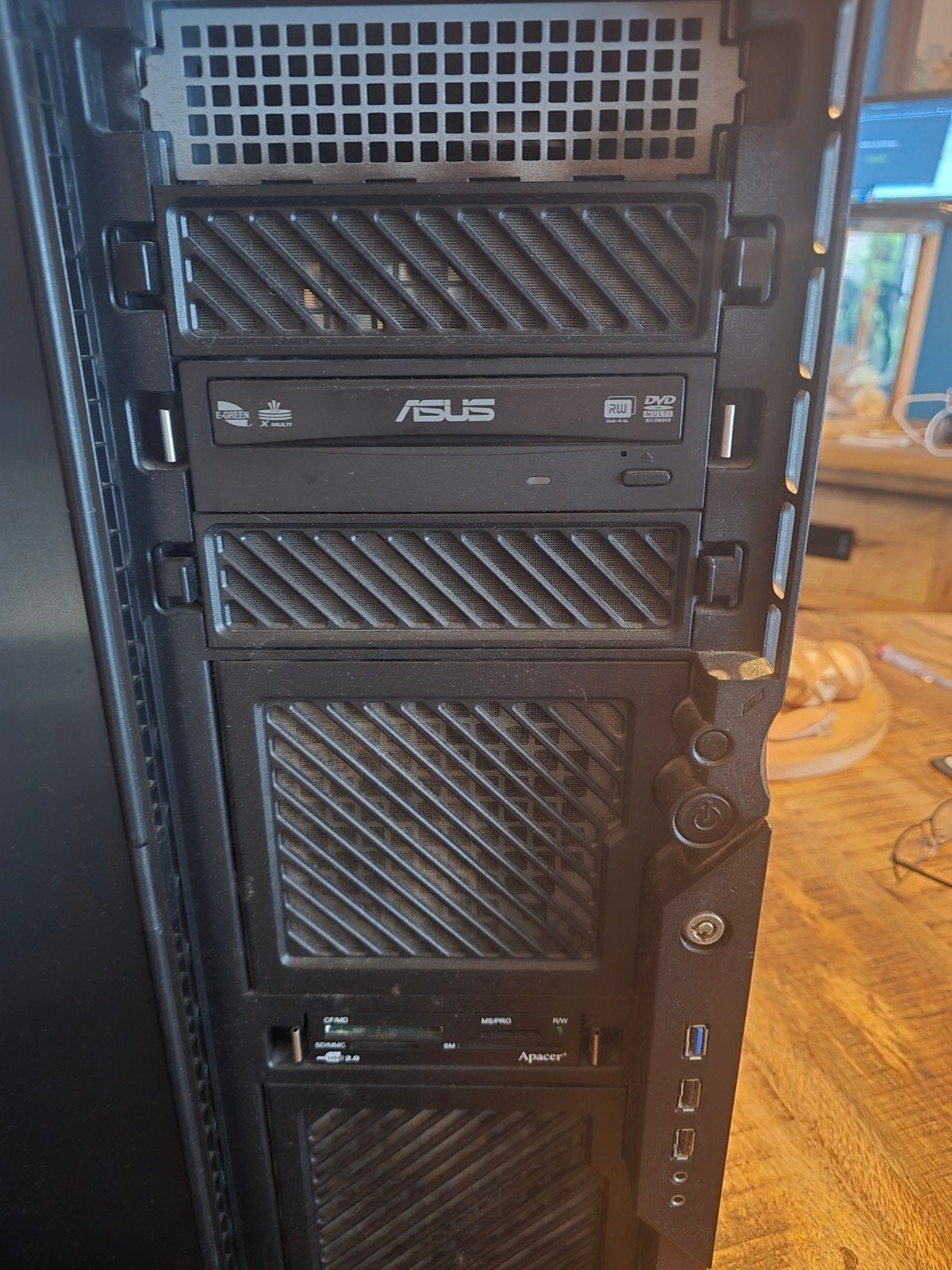 Krachtige Server PC met AMD 24 inch monitor i.z.g.st. zie ad, Ophalen, Gebruikt, 8 GB, Antec