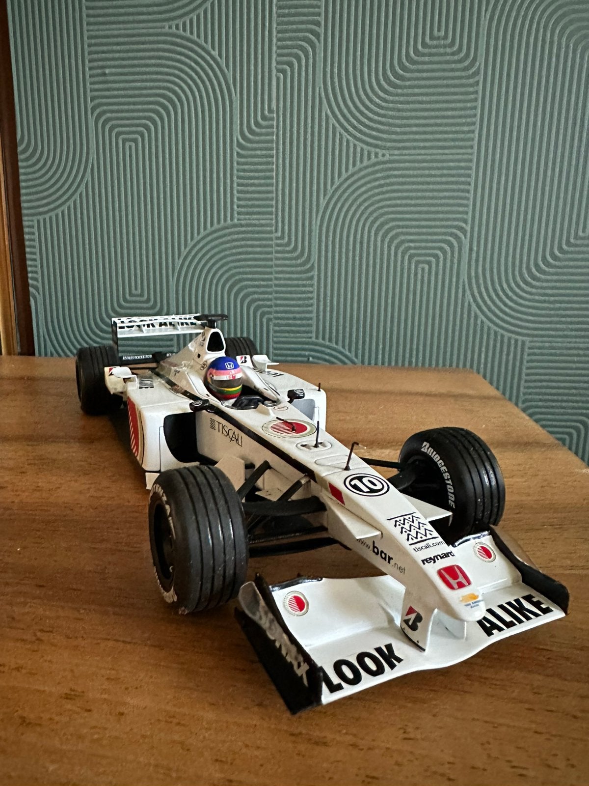 Minichamps 1:18 - BAR Honda 03 J. Villeneuve #5, Hobby en Vrije tijd, Modelauto's | 1:18, Ophalen of Verzenden, Gebruikt, Auto