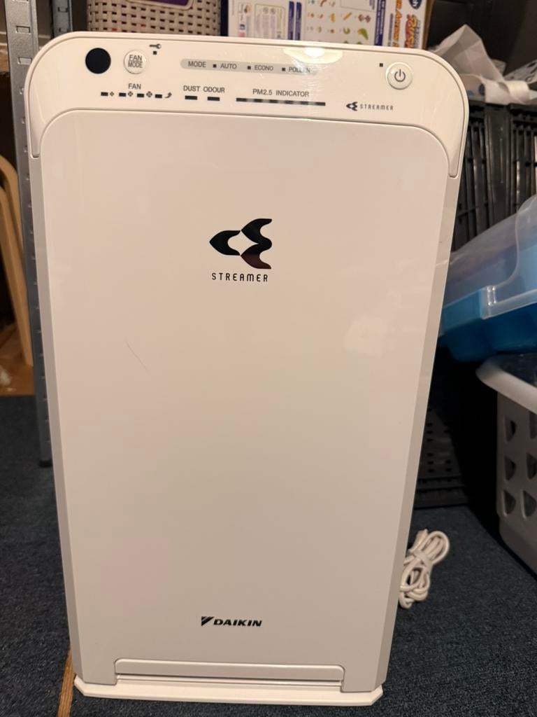 Daikin luchtreiniger MC55W, Ophalen of Verzenden, Zo goed als nieuw, Luchtontvochter