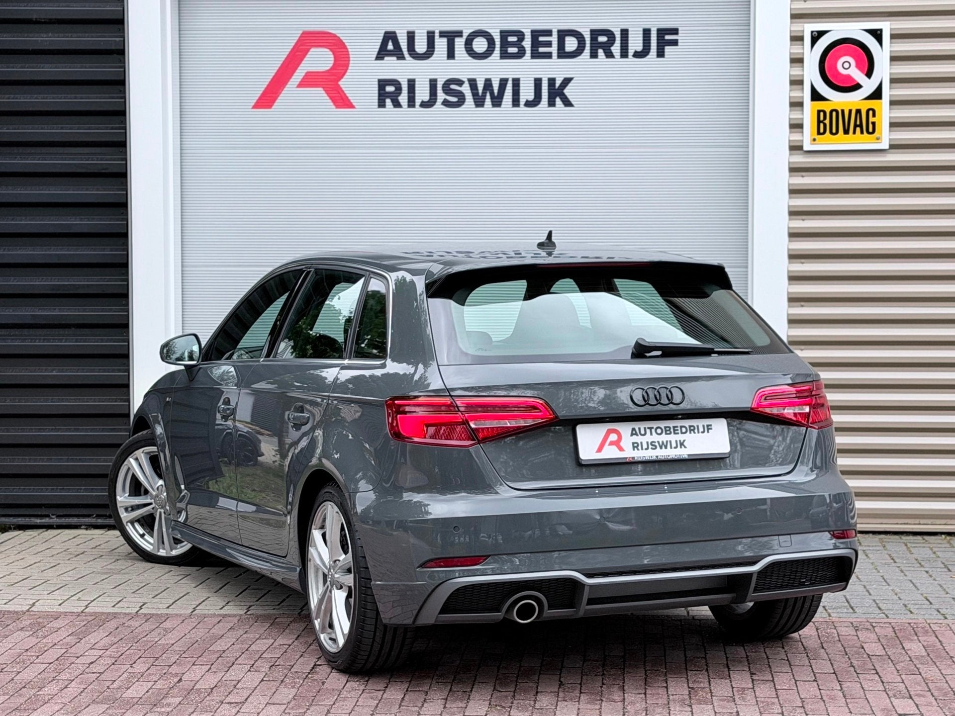 Audi A3 Sportback 30 TFSI Sport S Line Edition Navi/Xenon, 12 maanden, Gebruikt, Euro 6, Origineel Nederlands