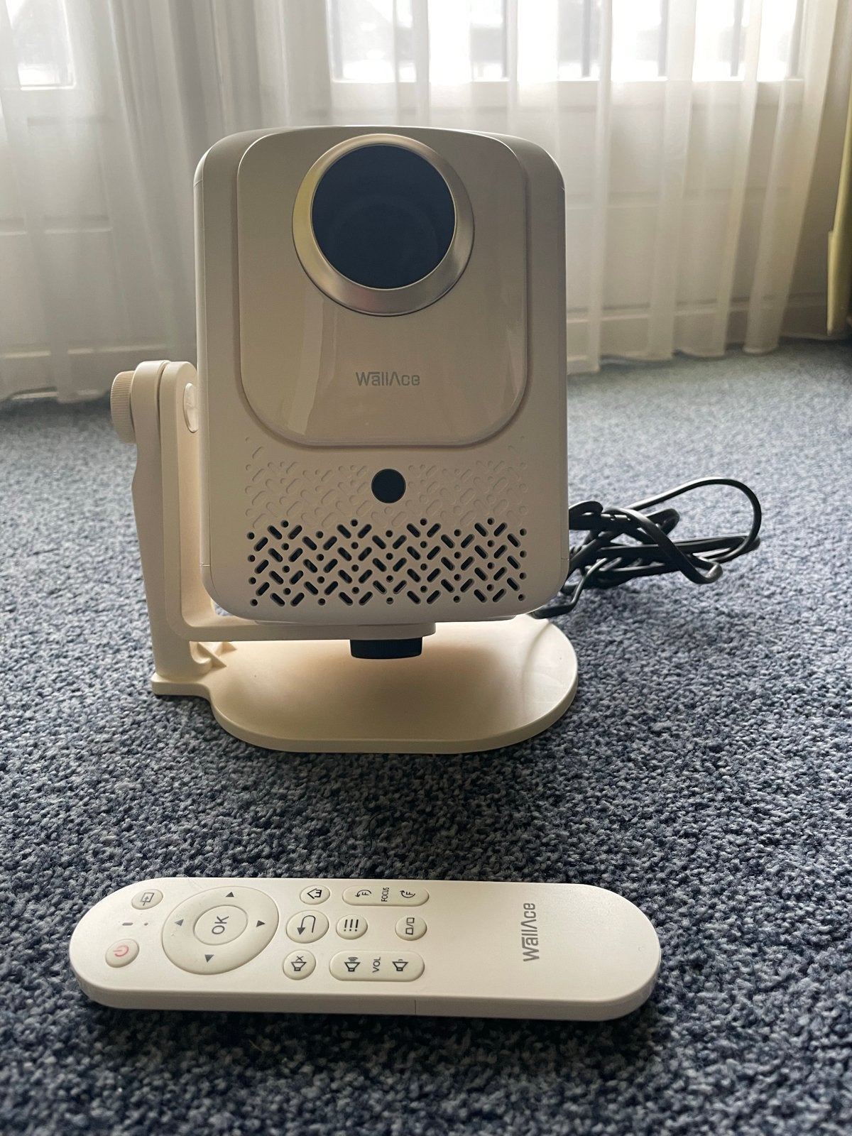 WallAce Mini Beamer - Compacte en draagbare projector, Audio, Tv en Foto, Beamers, Ophalen of Verzenden, Zo goed als nieuw, LED