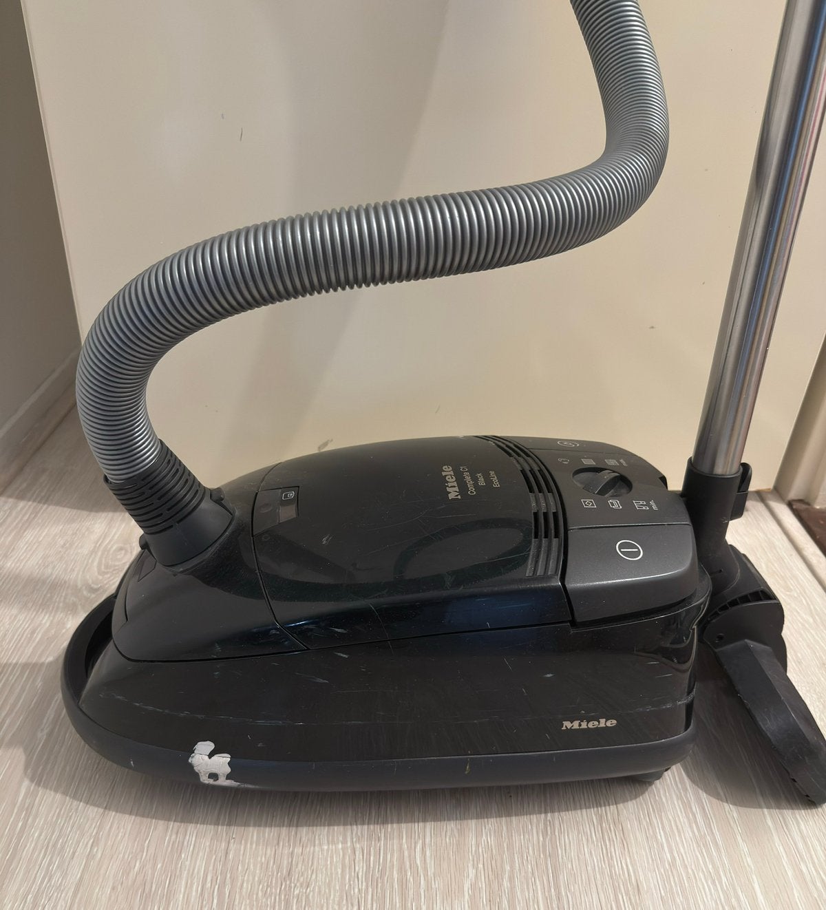 Miele stofzuiger, Gebruikt, Miele, Steelstofzuiger, Ophalen