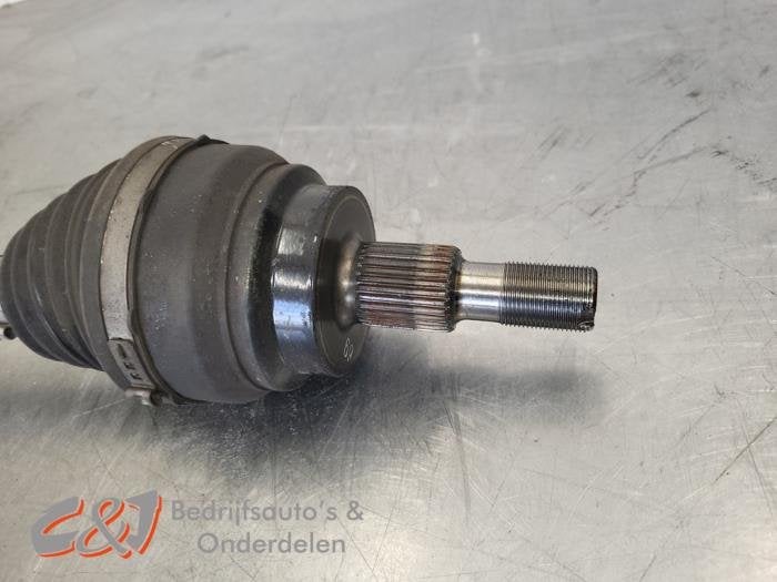 Aandrijfas links-achter van een Mercedes Vito, Gebruikt, -, Ophalen of Verzenden, -
