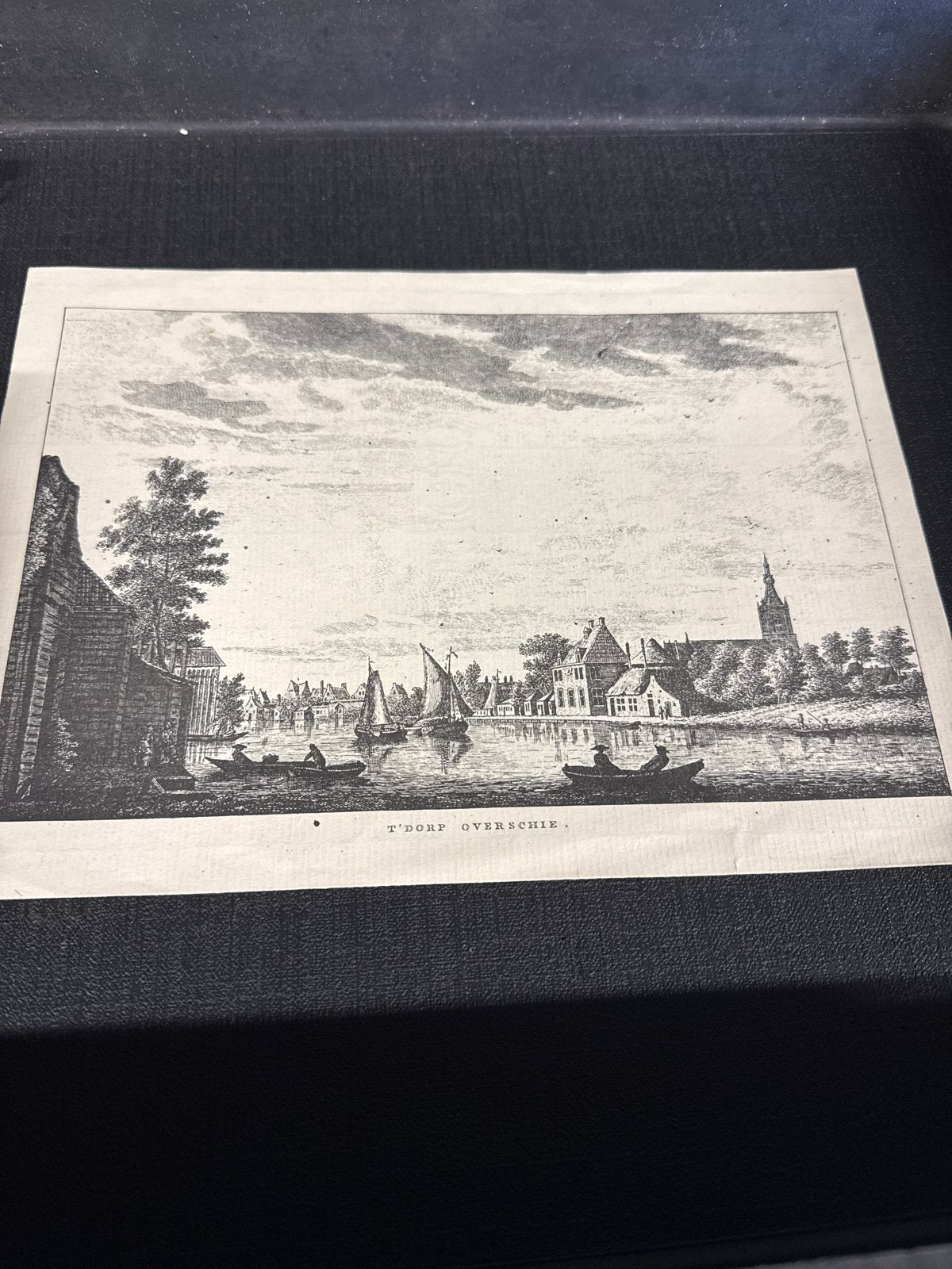Antieke Ets 'T'DORP OVERSCHIE' - Landschap met boten, Antiek en Kunst, Ophalen, 1800 - 1899, Landschap, Met tekst
