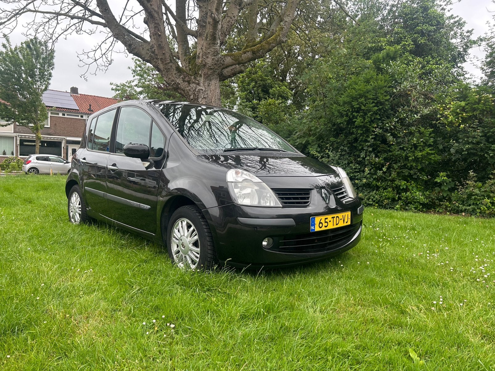 Renault Modus 1.6 16V E4 AUT 2006 Zwart, Auto's, Renault, 4 cilinders, Zwart, Origineel Nederlands, Bedrijf