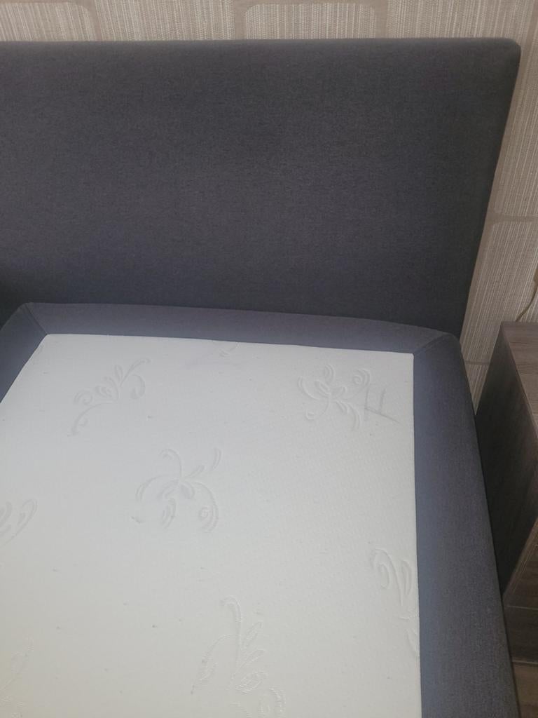 Swiss Sense elektrisch verstelbare boxspring (excl. topper), Ophalen of Verzenden, Gebruikt, Verstelbaar