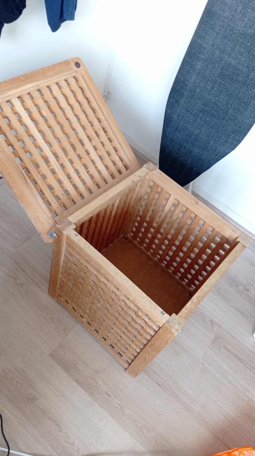 Hout Wasmand met opbergruimte, Huis en Inrichting, Ophalen