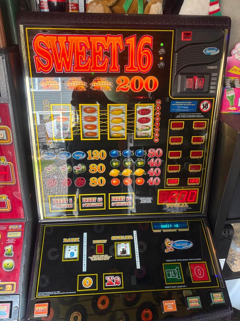 Mooie Sweet 16 Hall Gokkast - Nette Staat, Werkt Perfect, Verzamelen, Euro, Ophalen, Zo goed als nieuw, Met sleutels