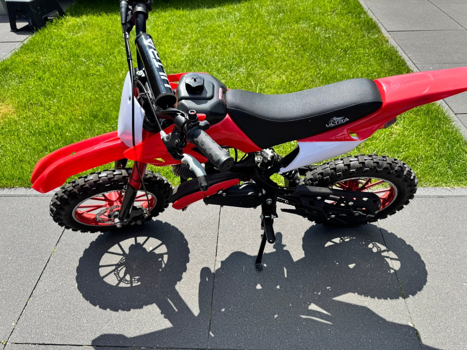 Mini pitbike ultra 49cc in goede staat van 2025, Fietsen en Brommers, Minibikes, Midibikes en Pitbikes, Ophalen, Gebruikt, 49 cc