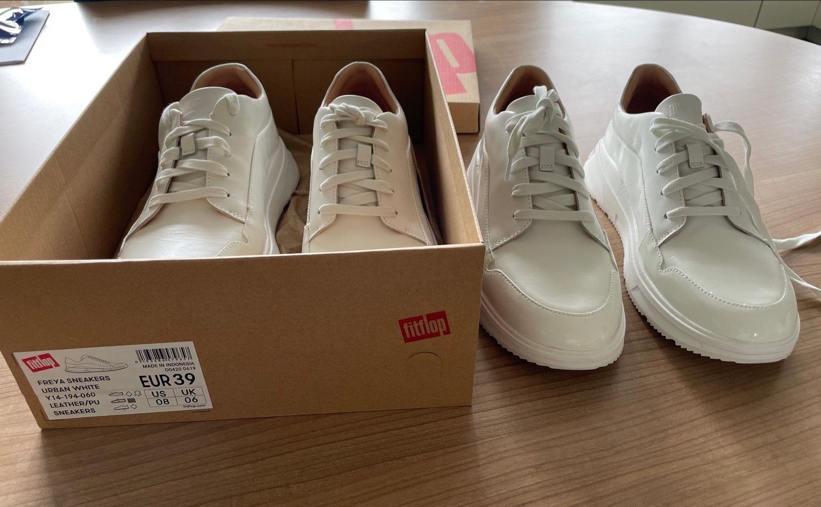 2 paar nieuwe  Fitflop Freya Sneakers Urban White - Maat 39, Ophalen of Verzenden, Nieuw, Wit, Sneakers of Gympen