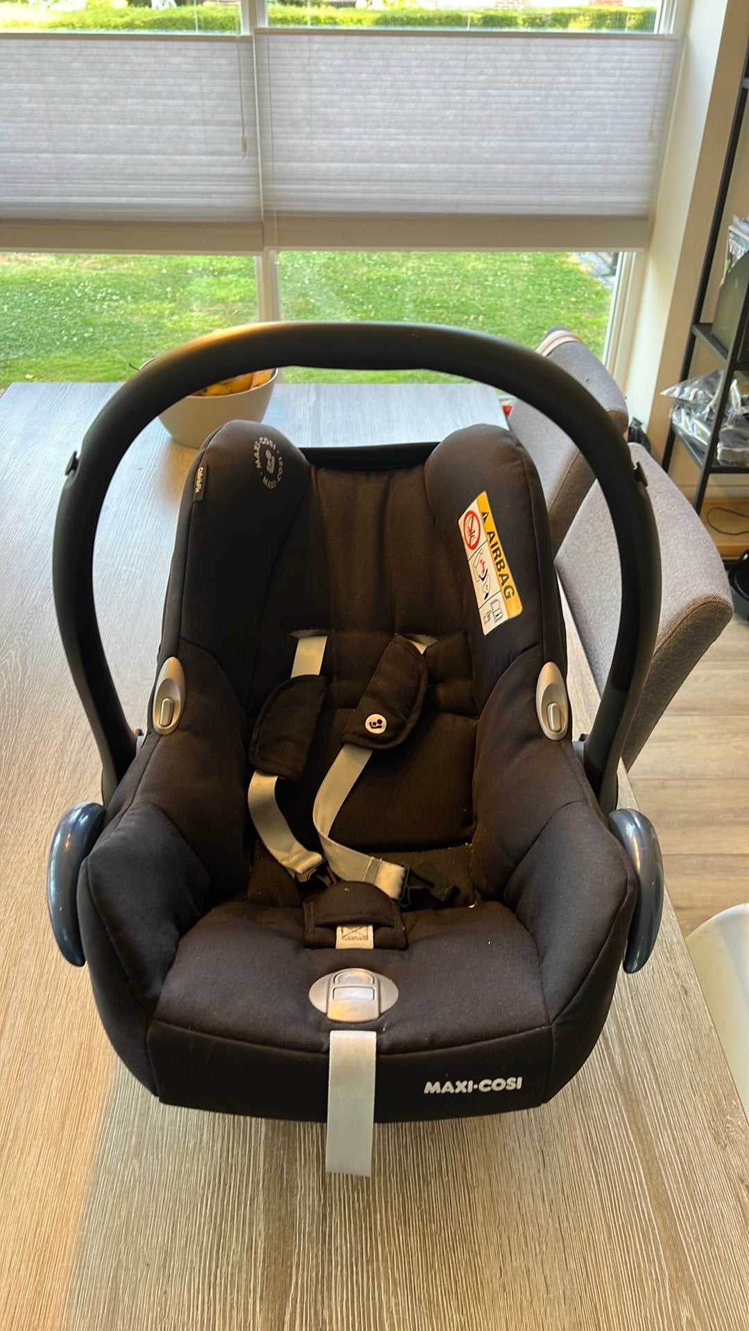 Maxi-cosi cabriofix 2022, Ophalen, Autogordel, Zo goed als nieuw, 0 t/m 13 kg