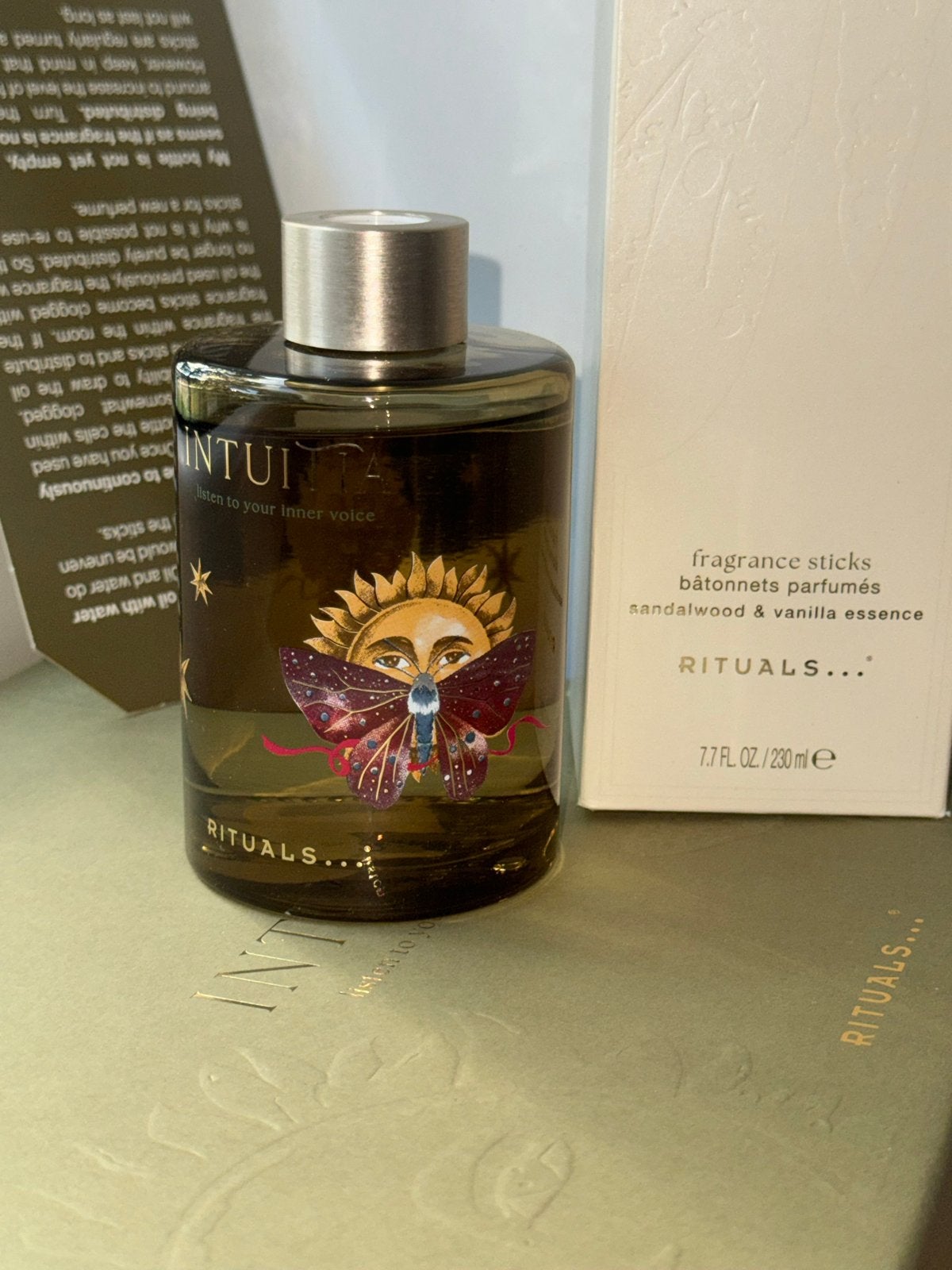Rituals Intuitia geurstokjes - Sandalwood & Vanilla Essence, Huis en Inrichting, Ophalen of Verzenden, Nieuw