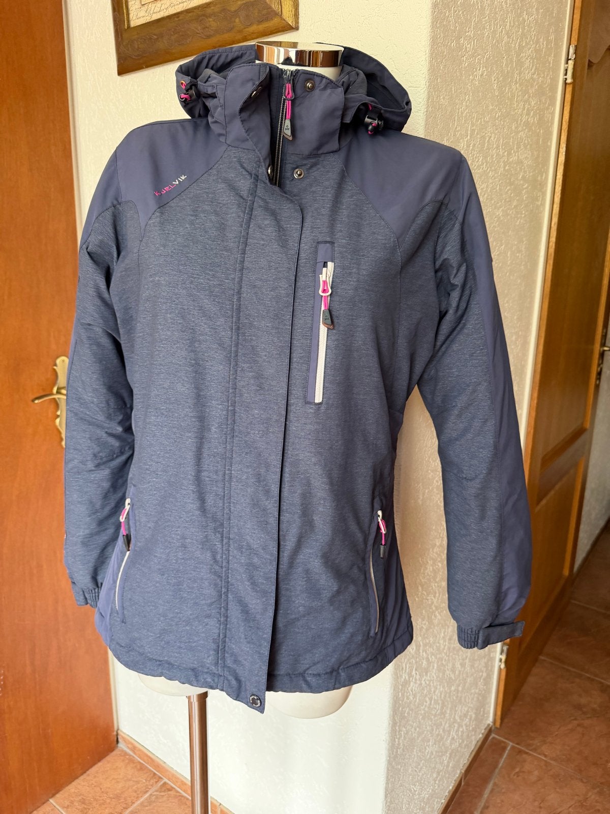 Kjelvik outdoor jas dames maat 38, Ophalen of Verzenden, Zo goed als nieuw, Maat 38/40 (M), Blauw